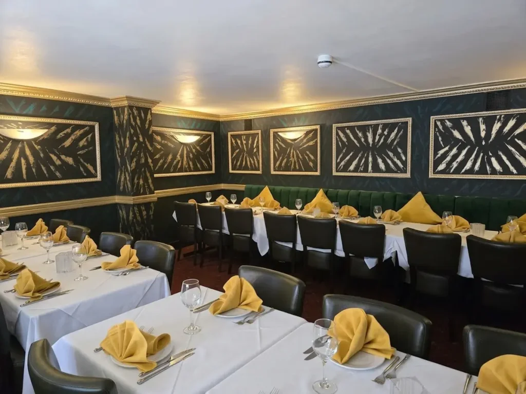 Indian curry takeaway order ready for collection near Monument London
